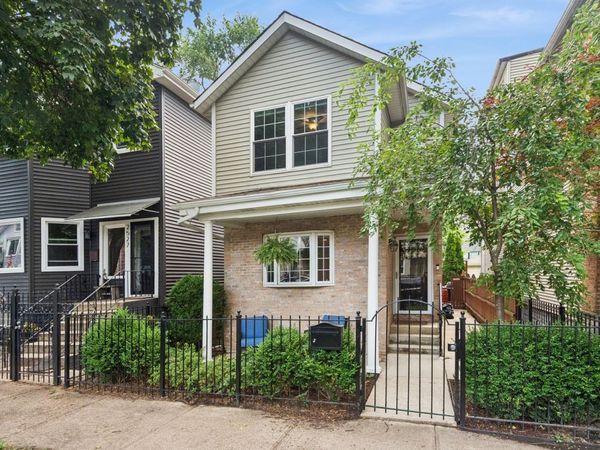 2529 W SHAKESPEARE Avenue , Chicago, IL 60647