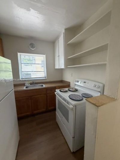 910 S Douglas Rd, Unit 3, Coral Gables, FL 33134 Photo
