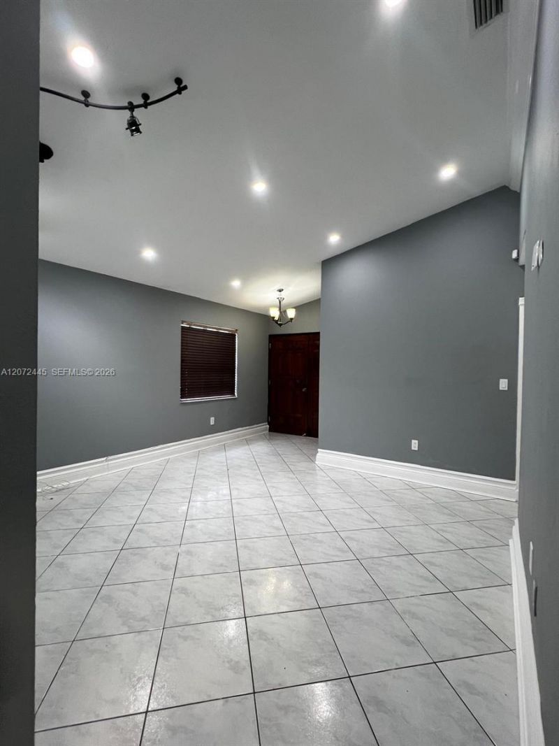 6978 W 25th Ave, Hialeah, FL 33016 Photo
