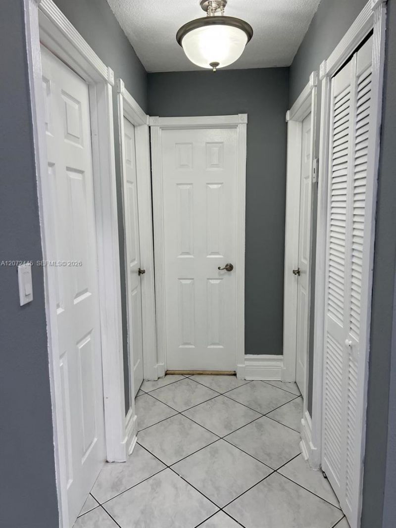 6978 W 25th Ave, Hialeah, FL 33016 Photo