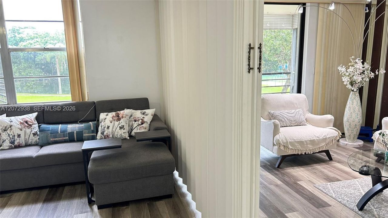 1200 Saint Charles Pl , Unit 209, Pembroke Pines, FL 33026 Photo