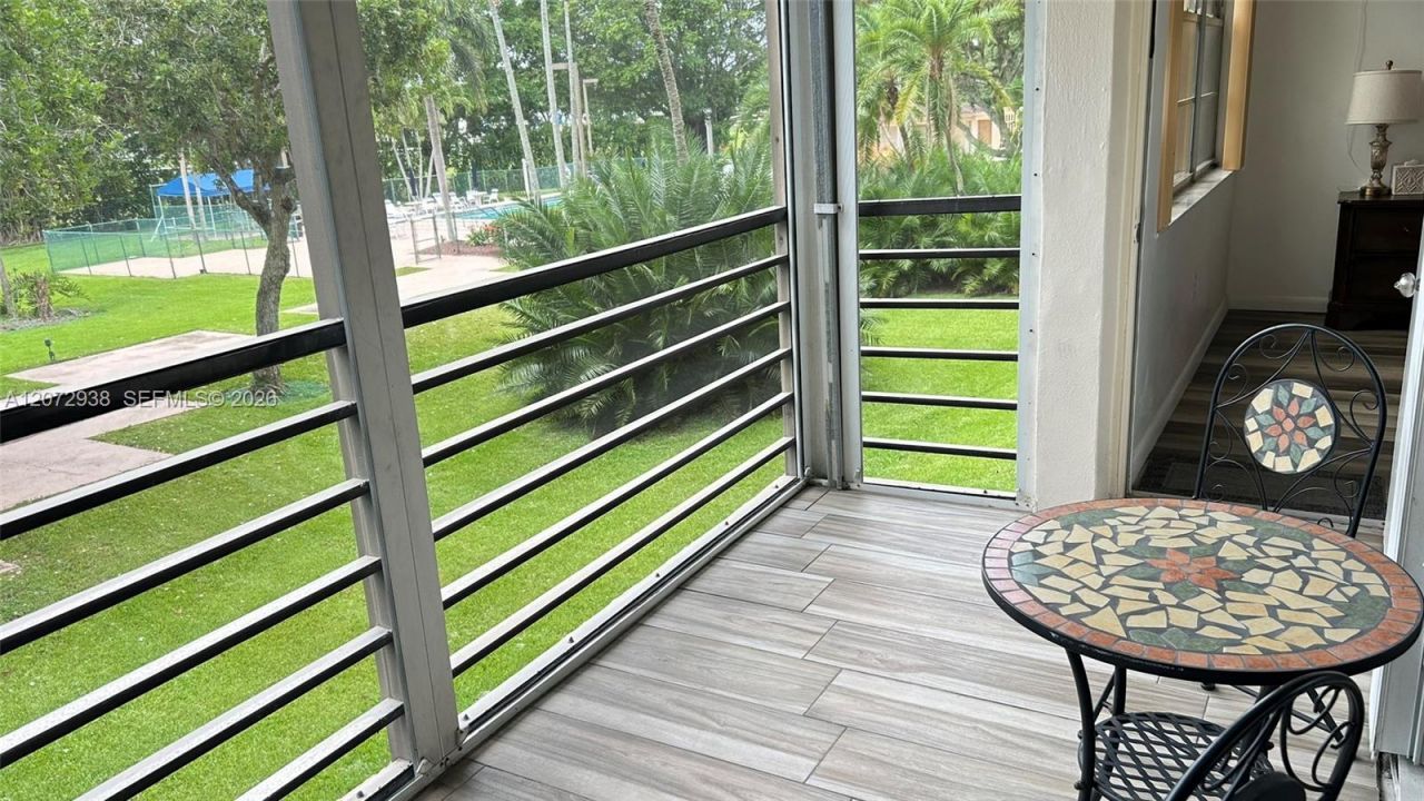1200 Saint Charles Pl , Unit 209, Pembroke Pines, FL 33026 Photo