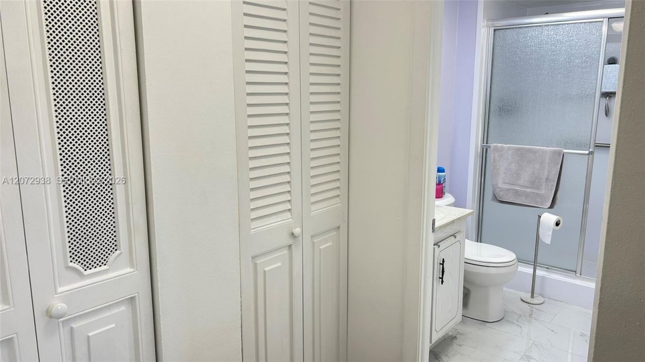1200 Saint Charles Pl , Unit 209, Pembroke Pines, FL 33026 Photo