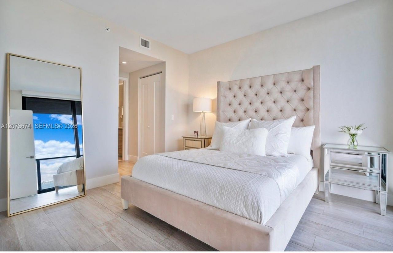 121 NE 34th St , Unit 2506A, Miami, FL 33137 Photo