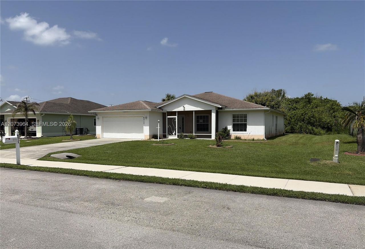 6517 Las Palmas Way, Port Saint Lucie, FL 34952 Photo