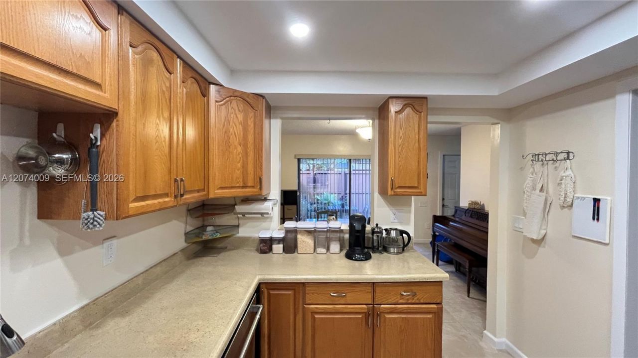11507 SW 64th St , Unit G, Miami, FL 33173 Photo