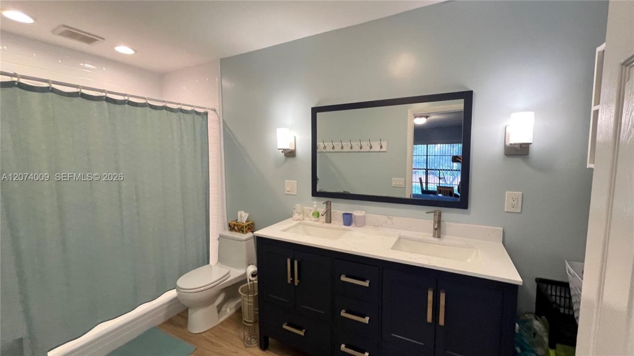 11507 SW 64th St , Unit G, Miami, FL 33173 Photo