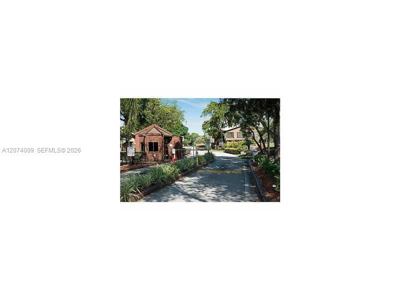 11507 SW 64th St , Unit G, Miami, FL 33173 Photo