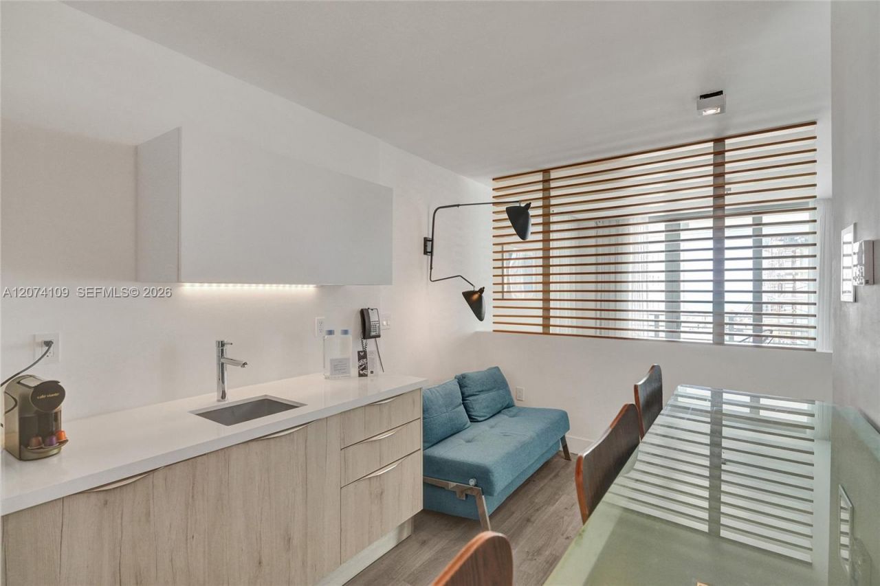 6080 Collins Ave , Unit 508, Miami Beach, FL 33140 Photo