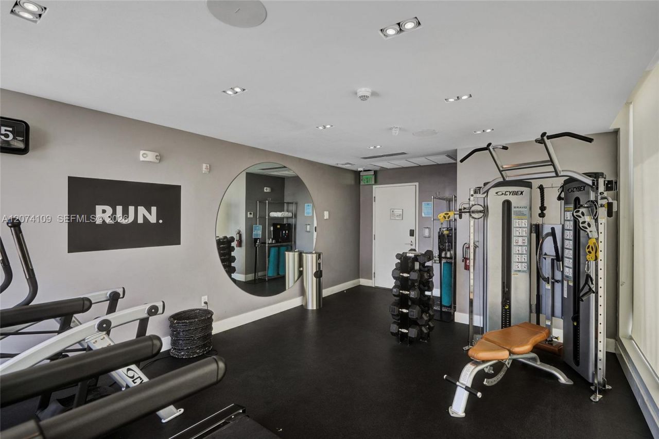 6080 Collins Ave , Unit 508, Miami Beach, FL 33140 Photo