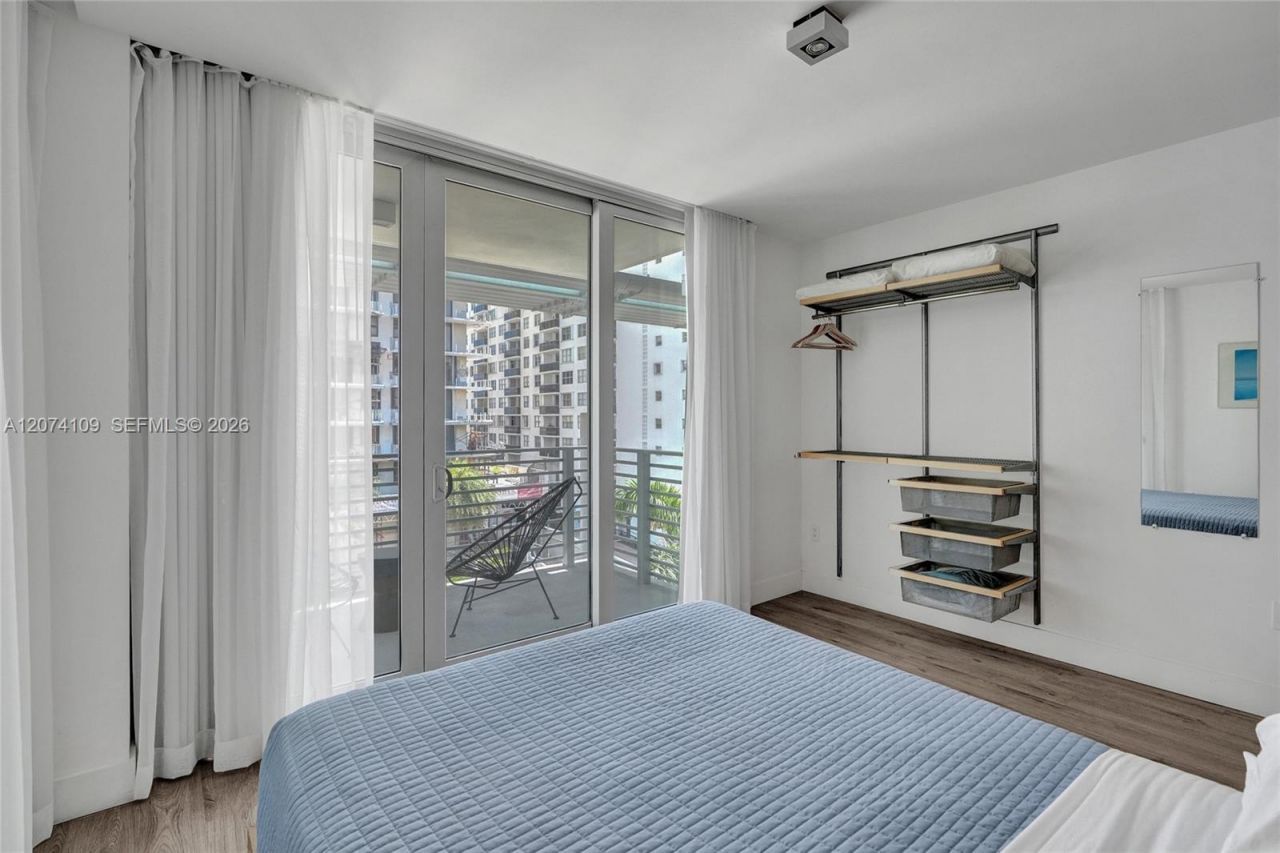 6080 Collins Ave , Unit 508, Miami Beach, FL 33140 Photo
