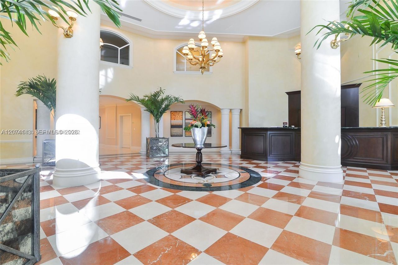 19900 E Country Club Dr, Unit 620, Aventura, FL 33180 Photo