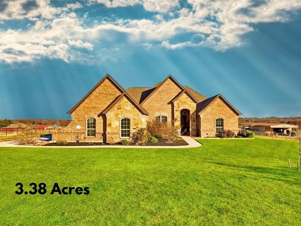 694 Jennings Lane, Azle, TX 76020