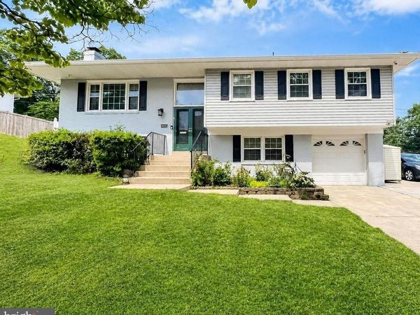 8237 SMITHFIELD AVENUE, SPRINGFIELD, VA 22152