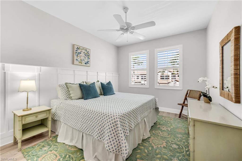 15140 Palmer Lake Cir, Unit 201, Naples, FL 34109 Photo
