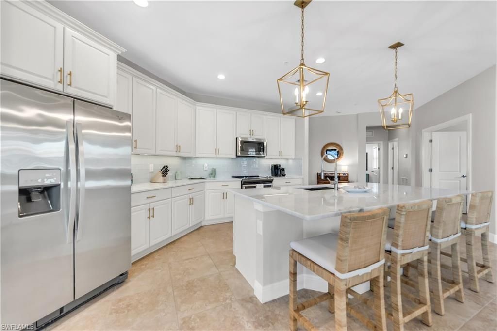15140 Palmer Lake Cir, Unit 201, Naples, FL 34109 Photo