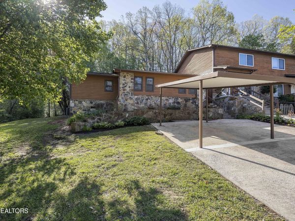 156 Hendrix Drive, Oak Ridge, TN 37830