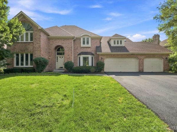 2318 River woods Drive , Naperville, IL 60565