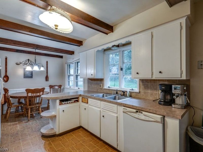 350 Stephens Road, Akron, OH 44312 Photo 15