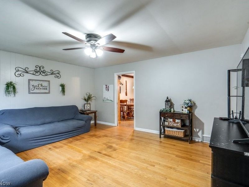 350 Stephens Road, Akron, OH 44312 Photo 7