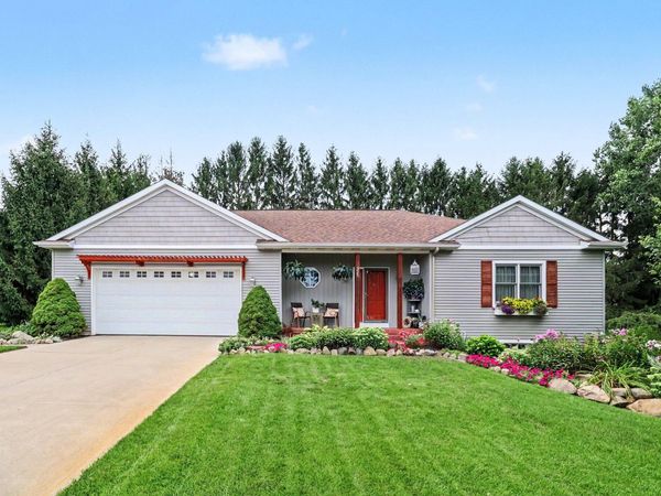 325 Grant Street, Hopkins, MI 49328