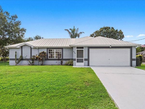 256 SW CHRISTMAS Terrace, Port St. Lucie, FL 34984