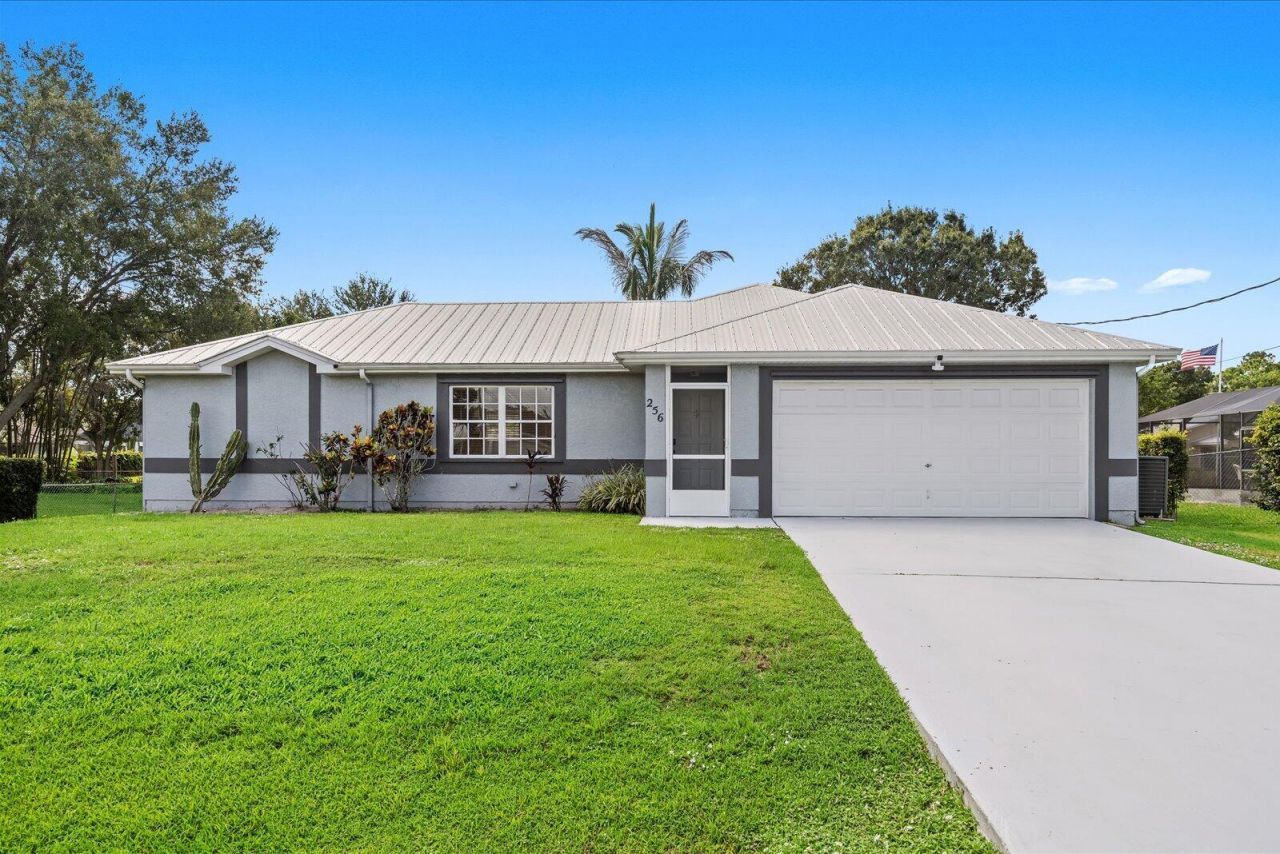 256 SW Christmas Terrace, Port Saint Lucie, FL 34984 Main Photo