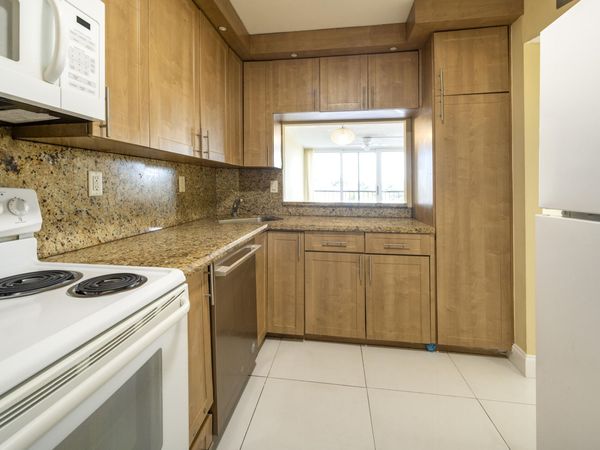 4501 NE 21st Avenue, Unit 412, Fort Lauderdale, FL 33308