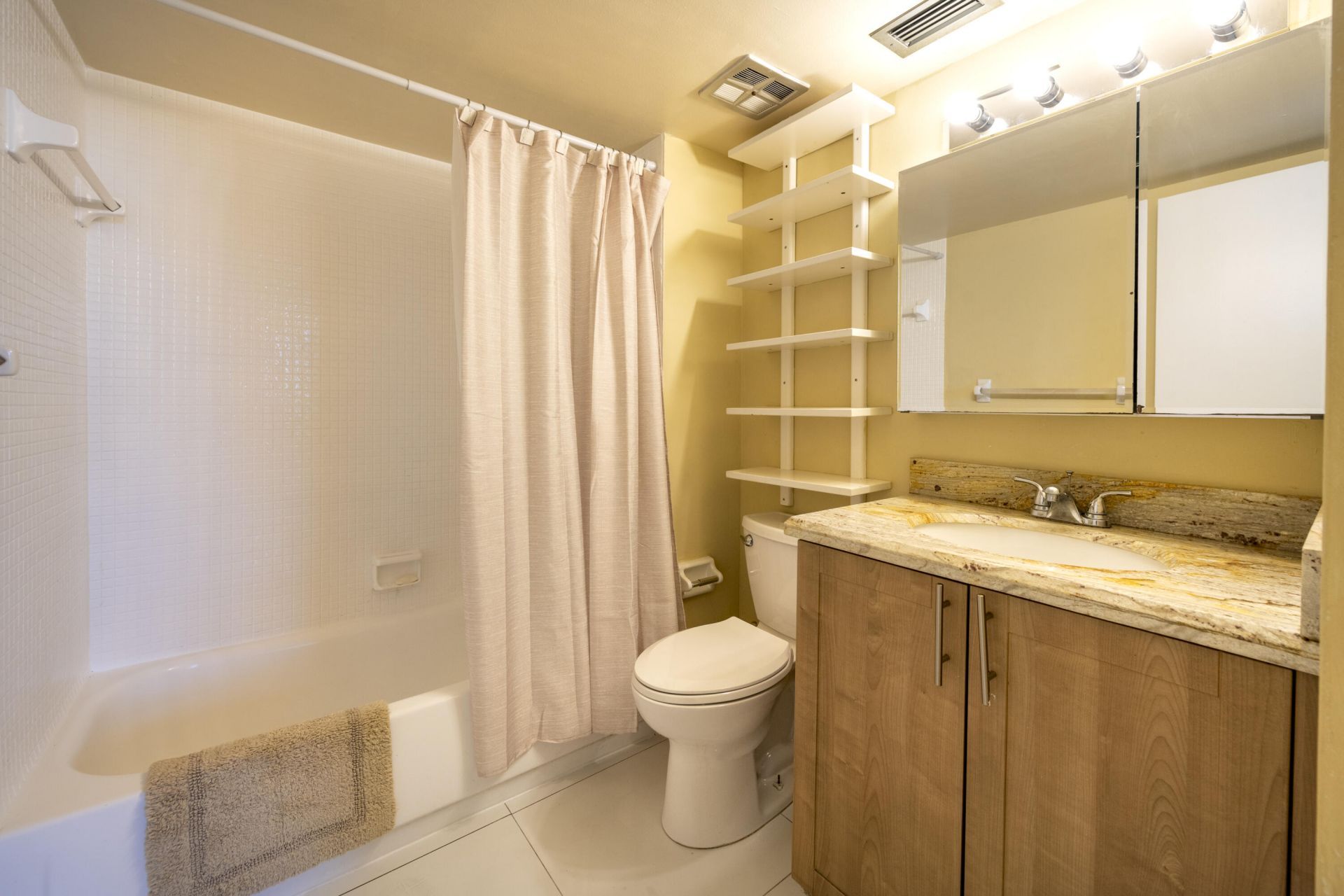 4501 NE 21st Avenue, Unit 412, Fort Lauderdale, FL 33308 Photo