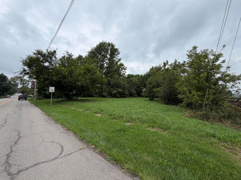 325 E Center Street , West Mansfield, OH 43358 Photo 8