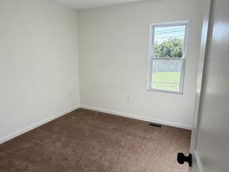 192 S Grener Avenue , Columbus, OH 43228 Photo 12