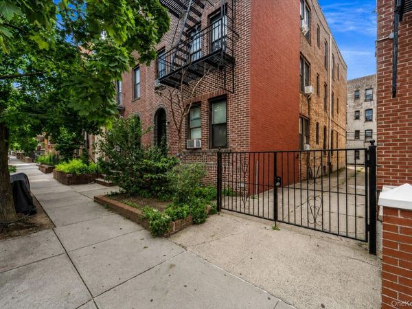 32-10 82 Street , East Elmhurst, NY 11370