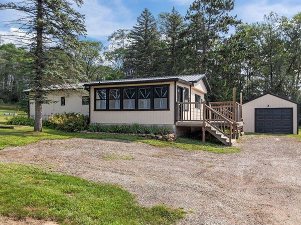 N6152 Pleasant Drive, Princeton, WI 54968
