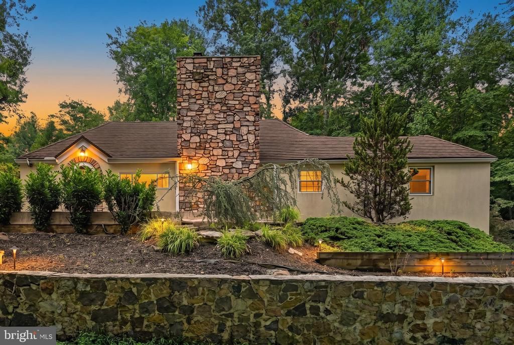 500 MEHAFFIE LANE, HARRISBURG, PA 17112