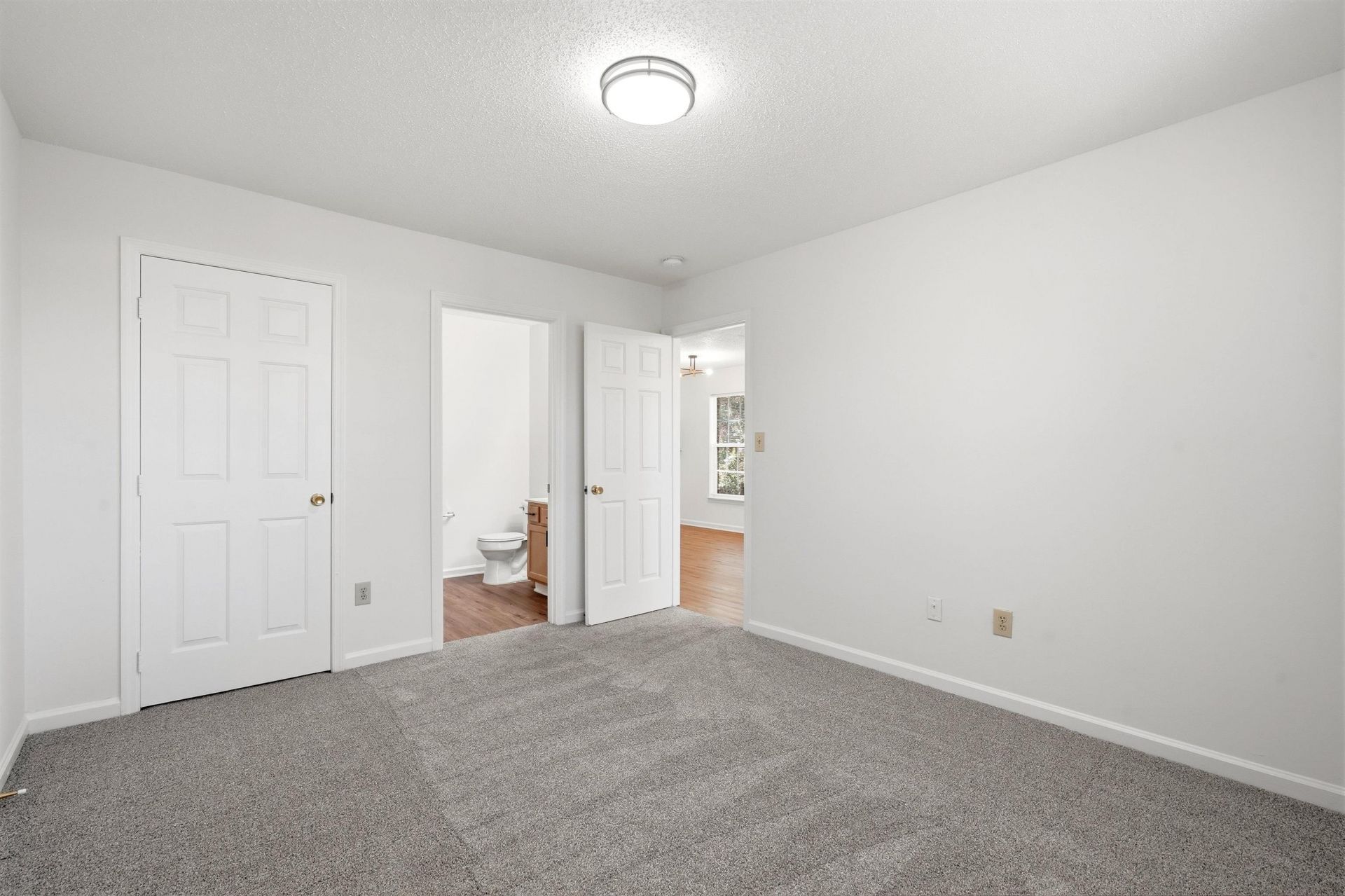 4239 Villas Dr. Photo 16