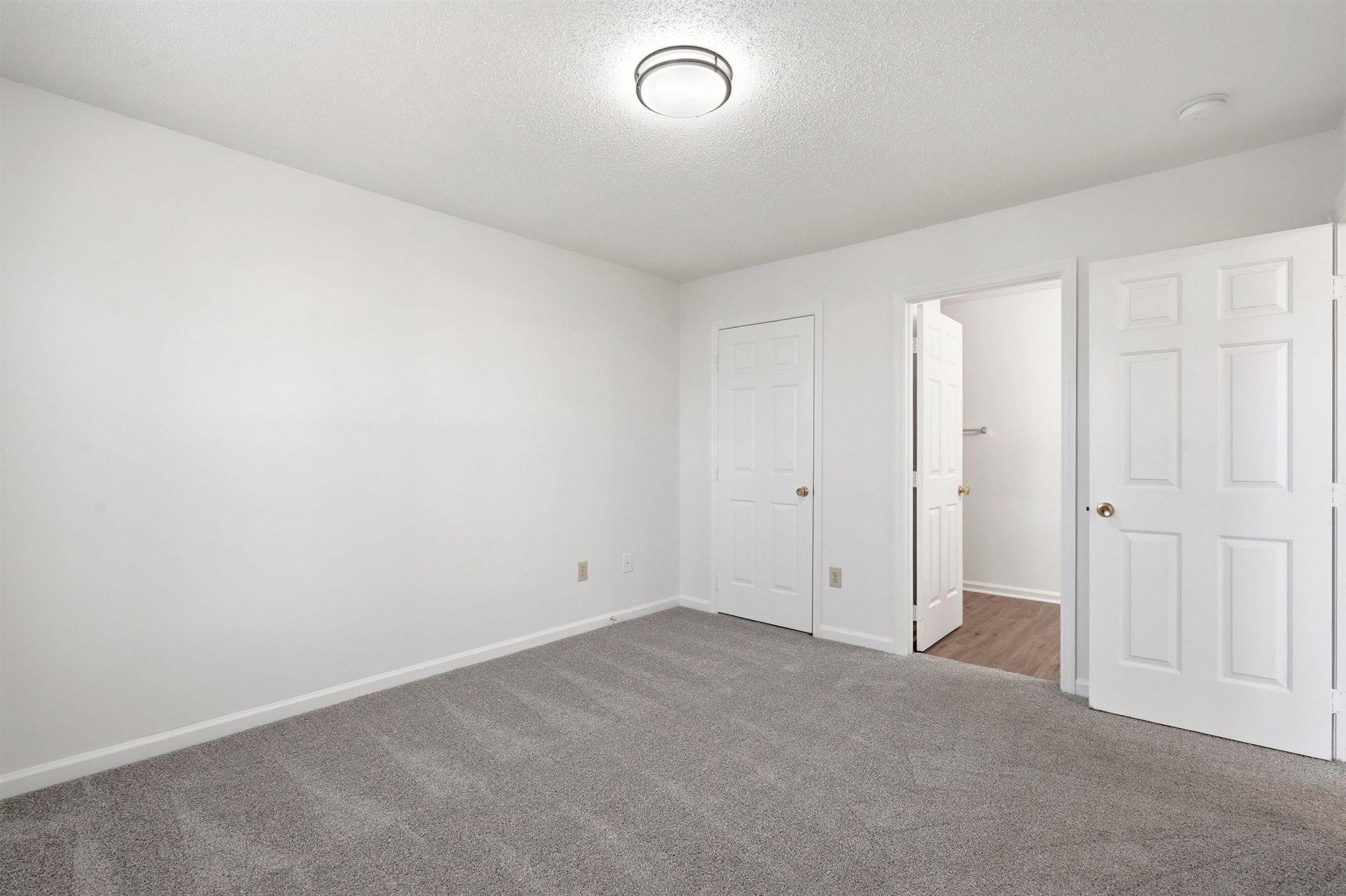 4239 Villas Dr. Photo 17