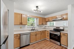 4239 Villas Dr. photo 4