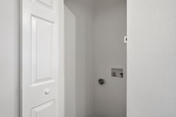 4239 Villas Dr. photo 4