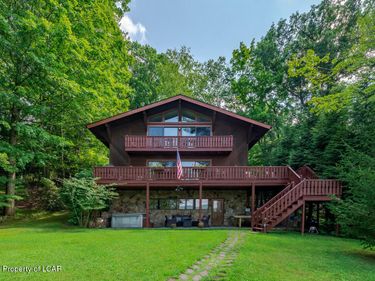 342 Four Seasons Drive, Drums, PA 18222