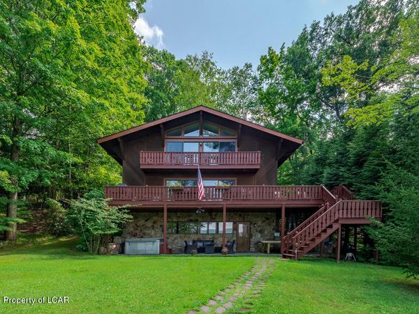 342 Four Seasons Drive, Drums, PA 18222