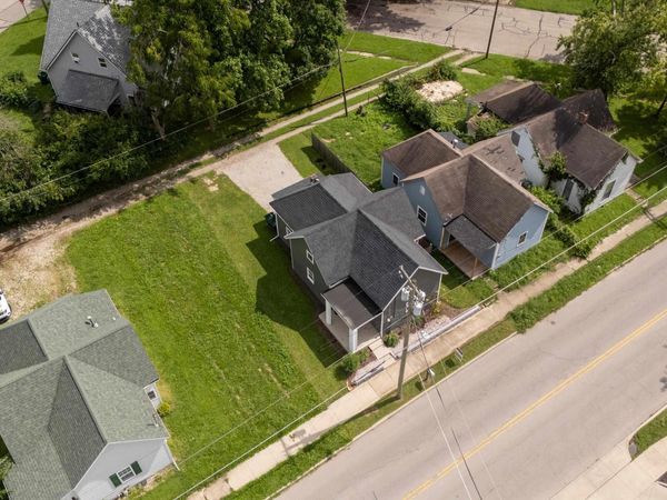 1720 S Hoyt Avenue, Muncie, IN 47302