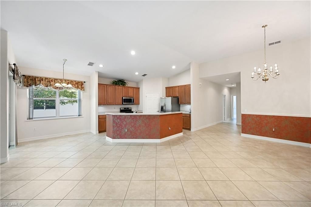 1626 Tarpon Bay Dr S, Unit 202, Naples, FL 34119 Photo