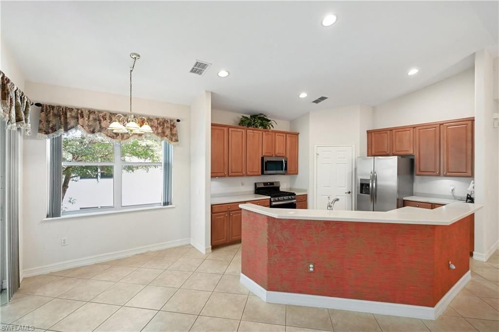 1626 Tarpon Bay Dr S, Unit 202, Naples, FL 34119 Photo