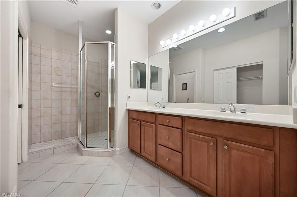 1626 Tarpon Bay Dr S, Unit 202, Naples, FL 34119 Photo