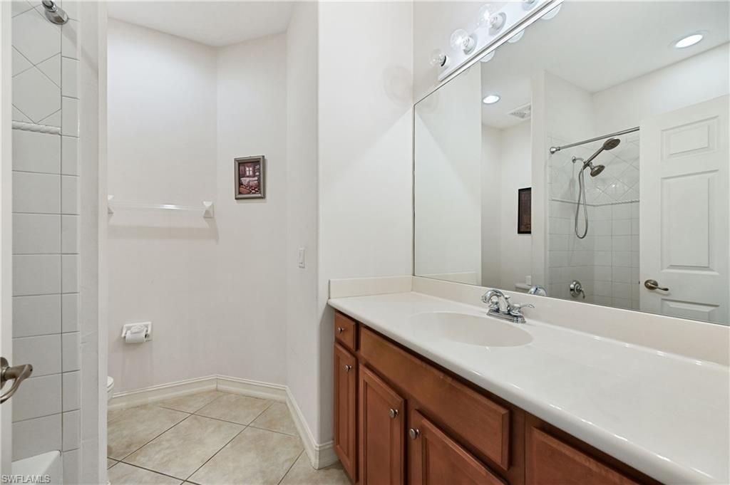 1626 Tarpon Bay Dr S, Unit 202, Naples, FL 34119 Photo