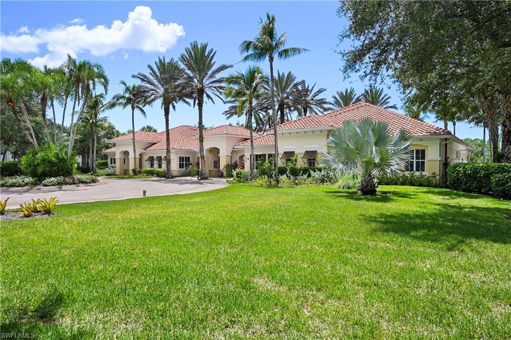 1626 Tarpon Bay Dr S, Unit 202, Naples, FL 34119 Photo
