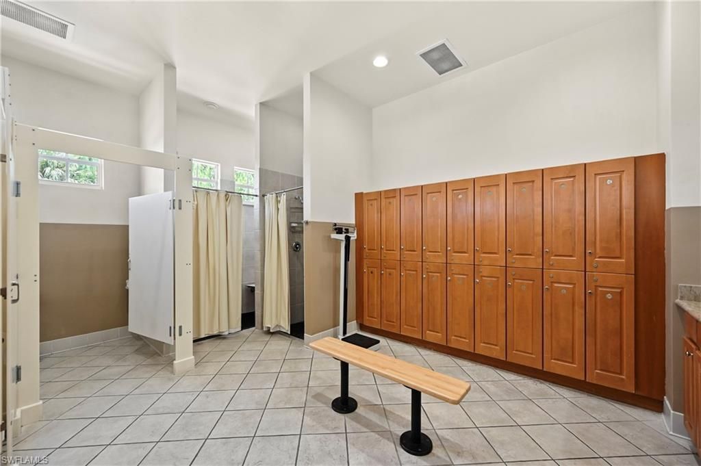 1626 Tarpon Bay Dr S, Unit 202, Naples, FL 34119 Photo