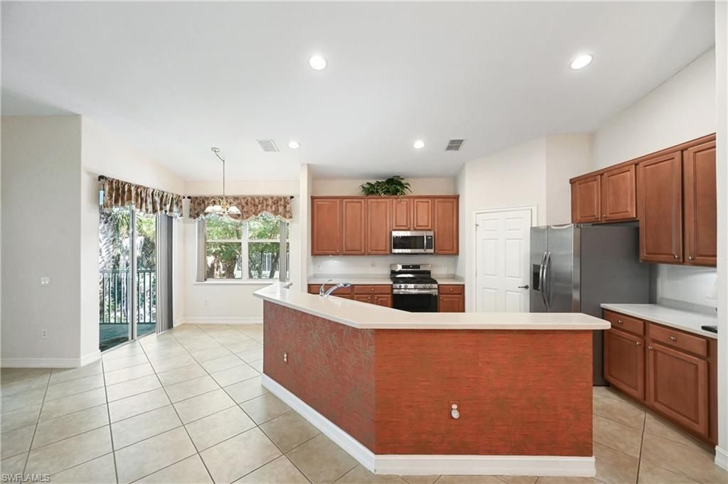 1626 Tarpon Bay Dr S, Unit 202, Naples, FL 34119 Photo