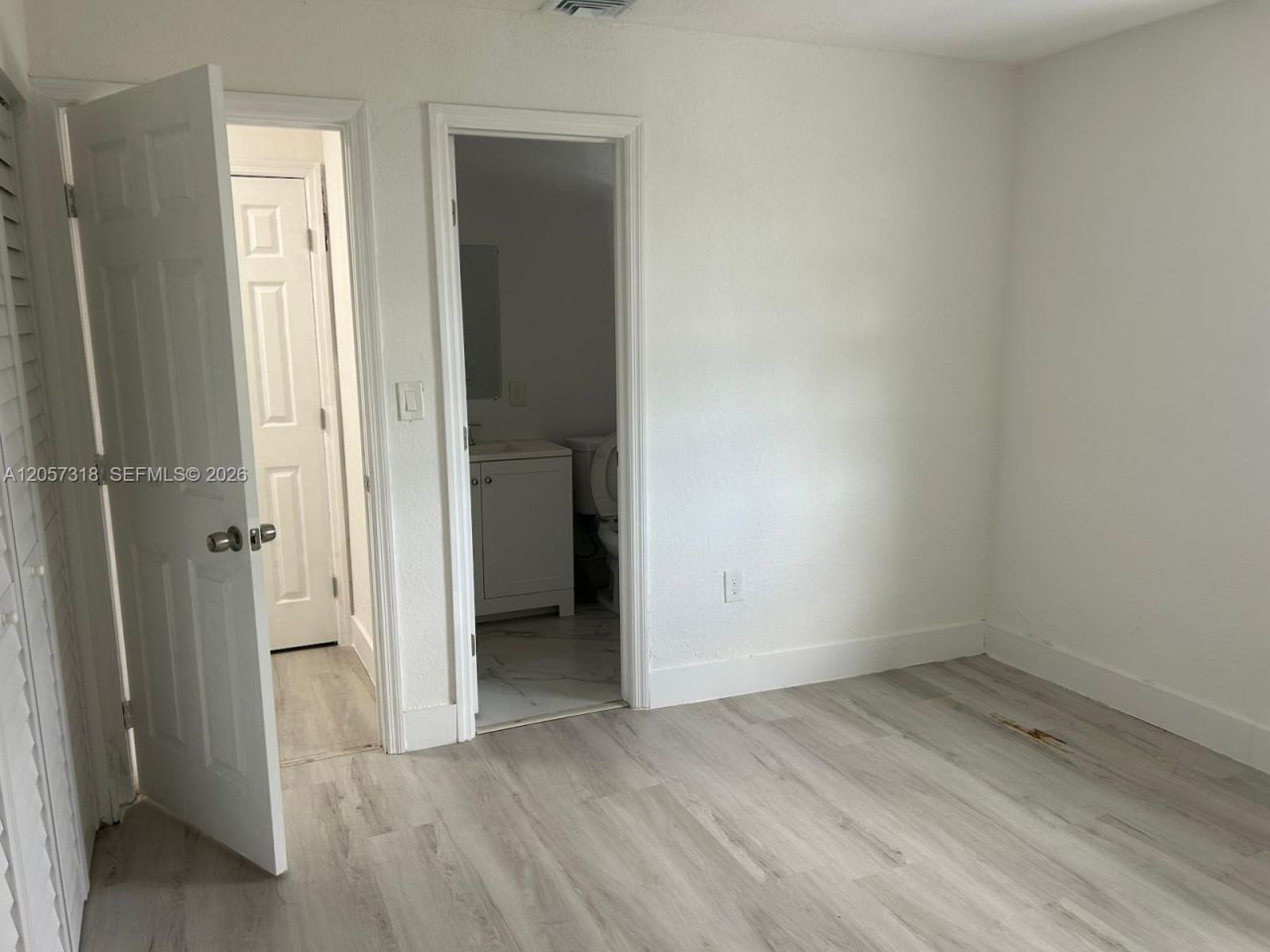 9200 SW 37th St , Miami, FL 33165 Photo