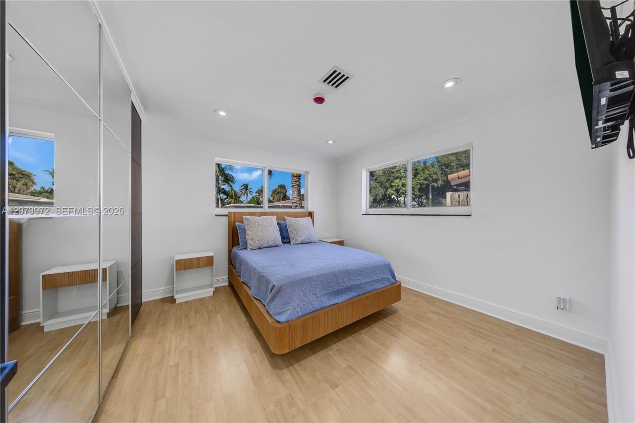 800 SE 3rd Ter , Pompano Beach, FL 33060 Photo